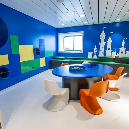 Tallink Silja Line Ferry - To Stockholm  헬싱키