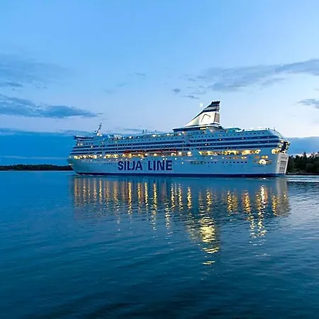 Tallink Silja Line Ferry - To Stockholm 赫尔辛基