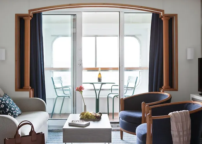 Tallink Silja Line Ferry - To Stockholm * هلسنكي